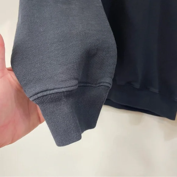 Pleasing Crewneck Medium Harry Styles Black Sweatshirt Casual - Picture 6 of 13